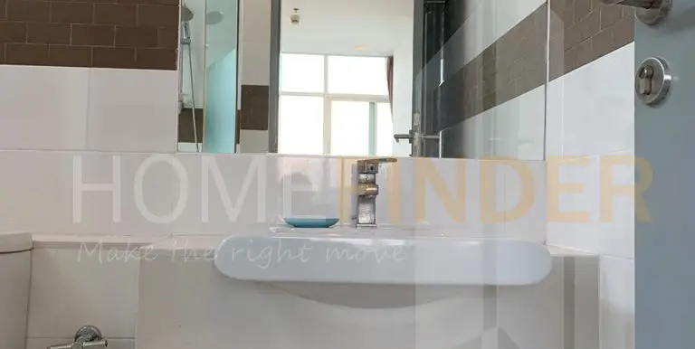 master room toilet 3