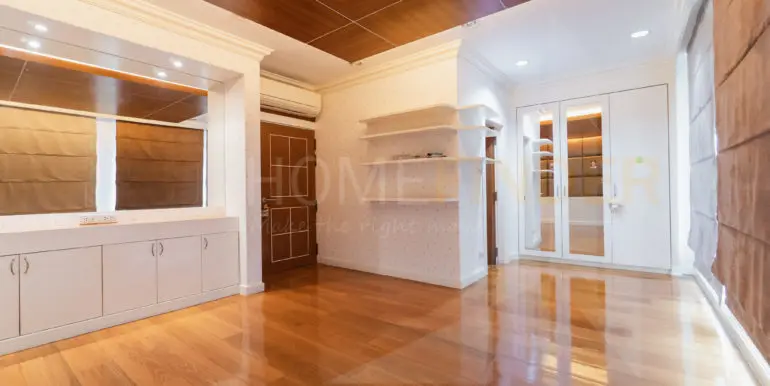 Baan Krang Krung Thonglor (4b 350sqm 85k)-54