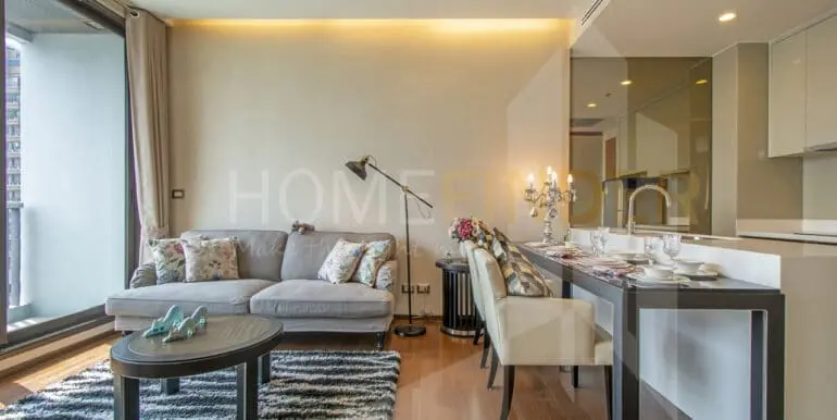 3) Living Room+