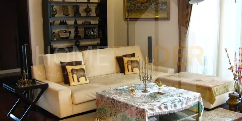 Living Room+