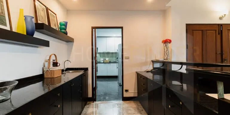 Raintree Village Apartment (4b 420sqm 125k)-15
