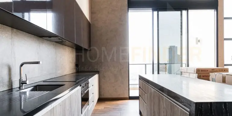 The Loft Asoke (2bed Duplex)-18