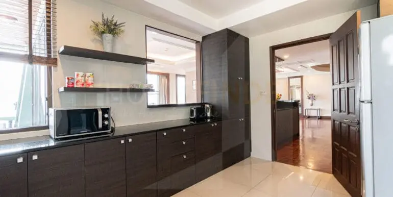 Ploenruedee Residence (Duplex 4bed)-23