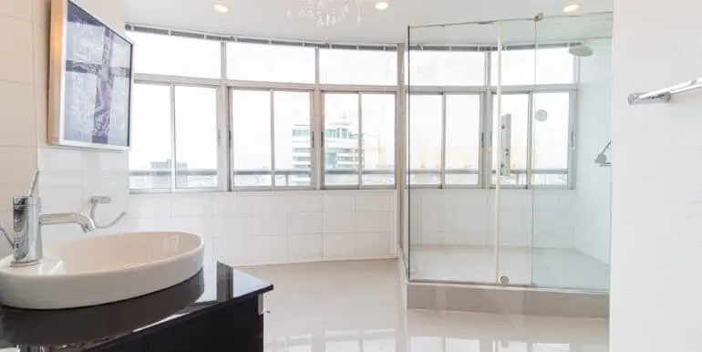 Bangkok River Marina Penthouse-45