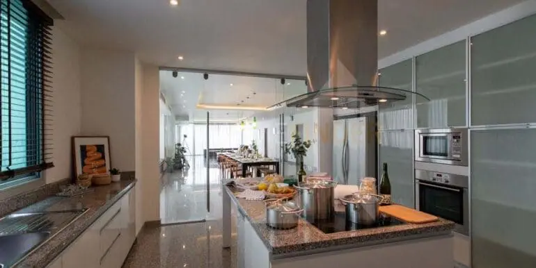 10Seven place residence 3b4b