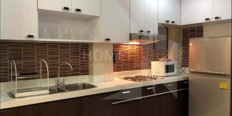 14 place Sukhumvit suites 4