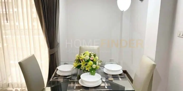 14 place Sukhumvit suites 7