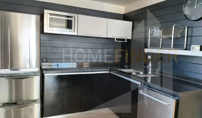 2Fullerton 3 bed 2 Bath