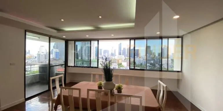 3The Habitat Condominium 3 Beds 4 Bath