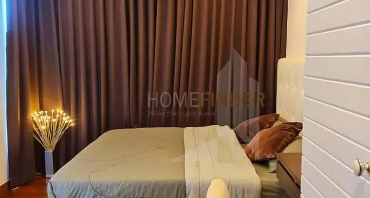 4Ivy Thonglor1b1b43SqM