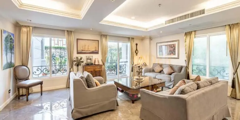 4La Vie En Rose Place 193Sqm 3B3BR