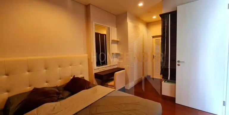 5Ivy Thonglor1b1b43SqM
