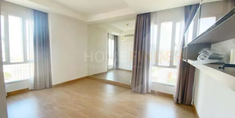 6Thru Thonglor Condominium 2B2B