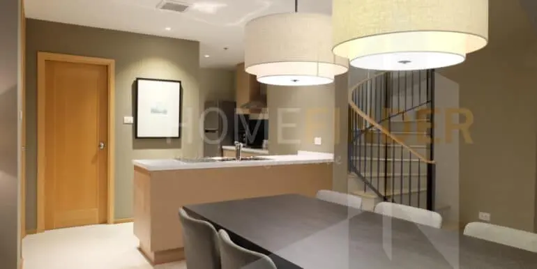 AVAILABLE NOW!2BR Duplex at The Empire Place_210705_3