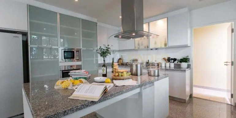Seven place residence 3b4b