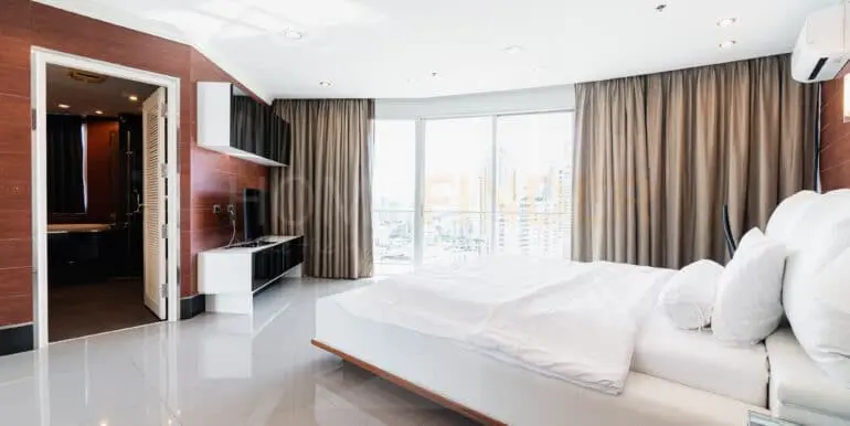 The Master Centrium (2bed 229sqm 75k)-8