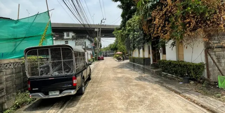 L-306-SUKHUMVIT 62_342sqwa-01