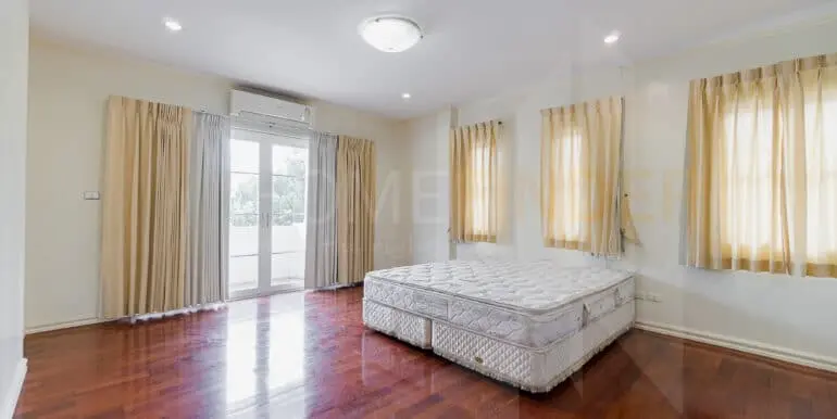 Laddawan Sukhumvit 103-26