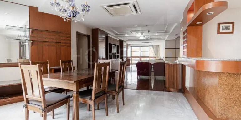 The president park sukhumvit 24 (3bed)-11