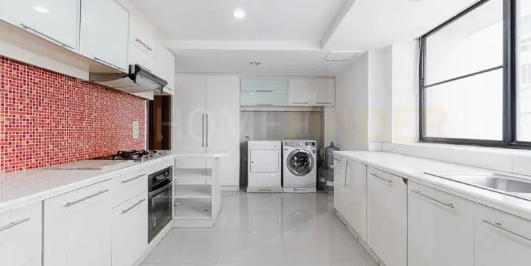The president park sukhumvit 24 (3bed)-13