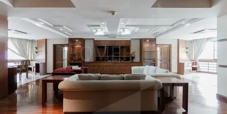 The president park sukhumvit 24 (3bed)
