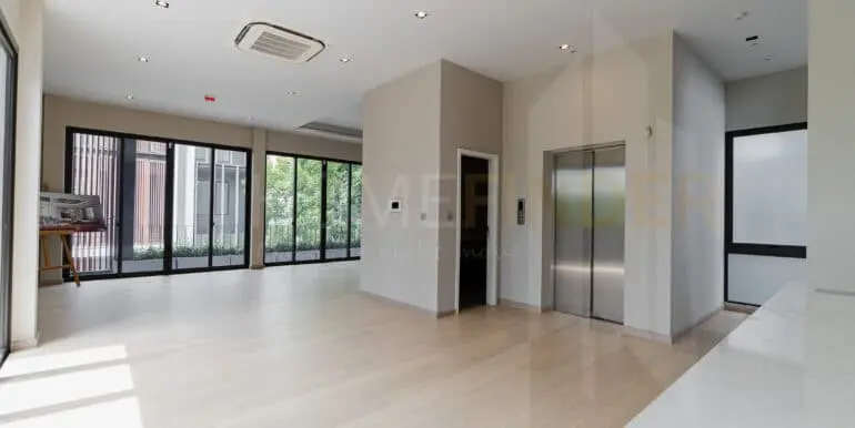 Arna Ekkamai 65 (44.8 sq.wa)-17