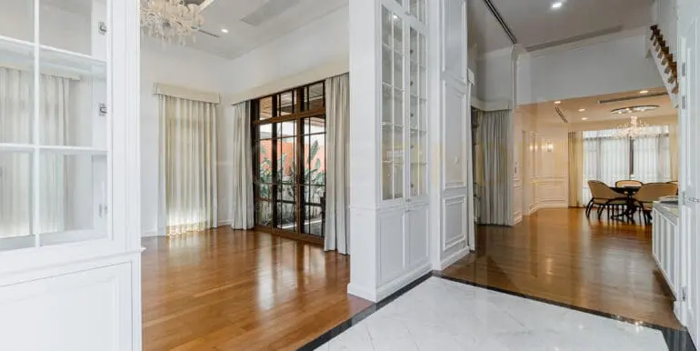 Baan Sansiri suk67 (394 sqm-)