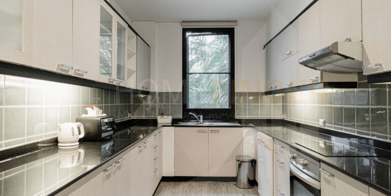 Benviar Tonson Residence (3b 255sqm 150k)-2