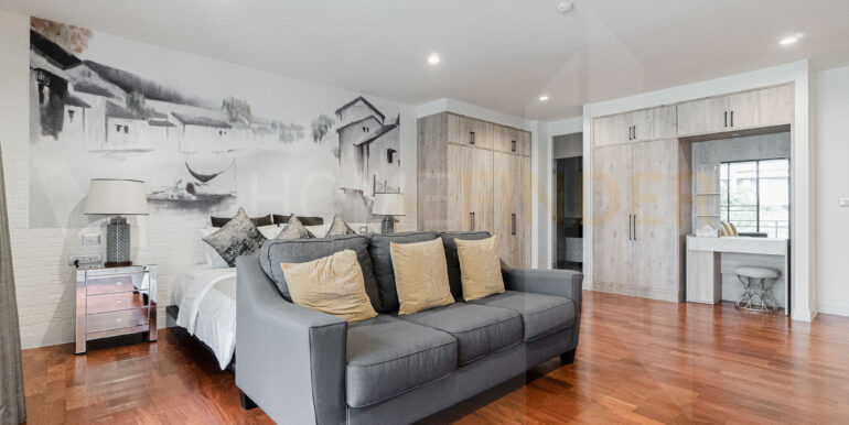 Benviar Tonson Residence (4b 300sqm 115k)-15