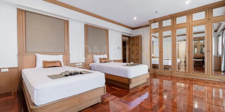 Centre Point Residence Phromphong Bangkok (4bed)-15
