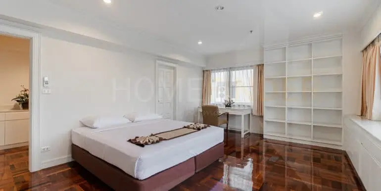 Centre Point Residence Phromphong Bangkok (4bed)-18