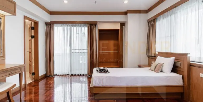 Centre Point Residence Phromphong Bangkok (4bed)-23