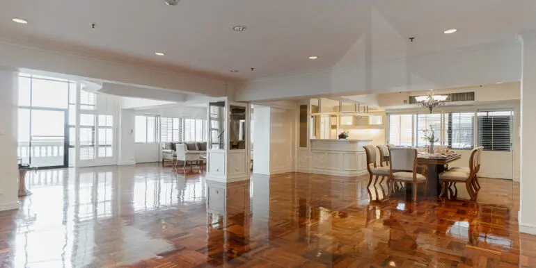 Centre Point Residence Phromphong Bangkok (4bed)-3