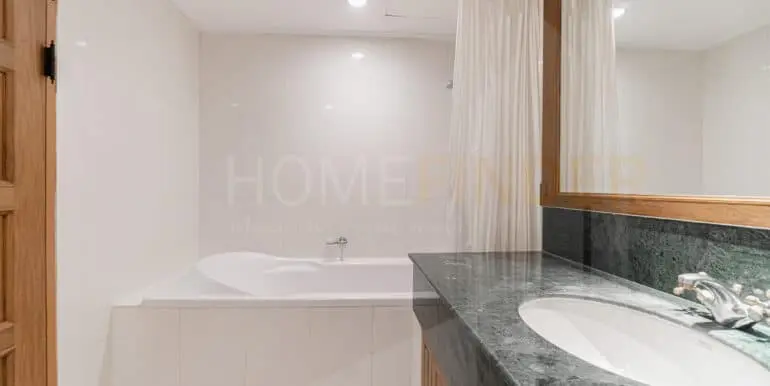 Centre Point Residence Phromphong Bangkok (4bed)-35