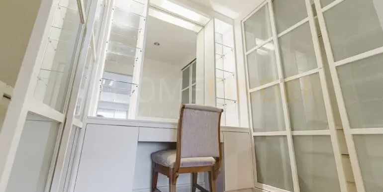 Centre Point Residence Phromphong Bangkok (4bed)-40