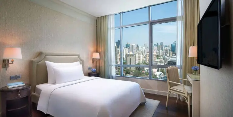 OrientalResidenceBKKhotel-3BR160sqm-03