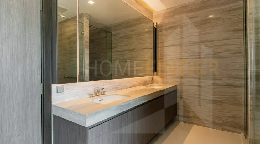 Q 1 Sukhumvit (3b)-39