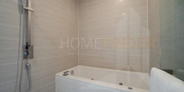 Park Origin Thonglor 66 sqm-20