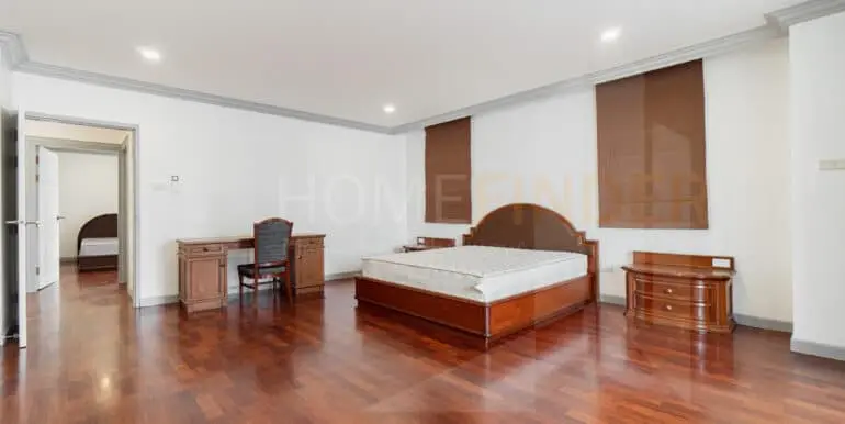 Govind Tower Sukhumvit 21 (3b 95k)-11