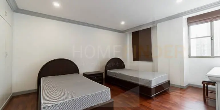 Govind Tower Sukhumvit 21 (3b 95k)-16