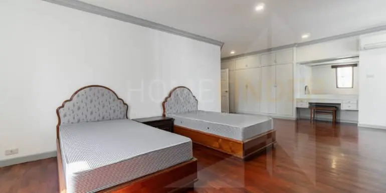Govind Tower Sukhumvit 21 (3b 95k)-23