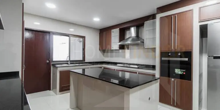 Govind Tower Sukhumvit 21 (3b 95k)-7