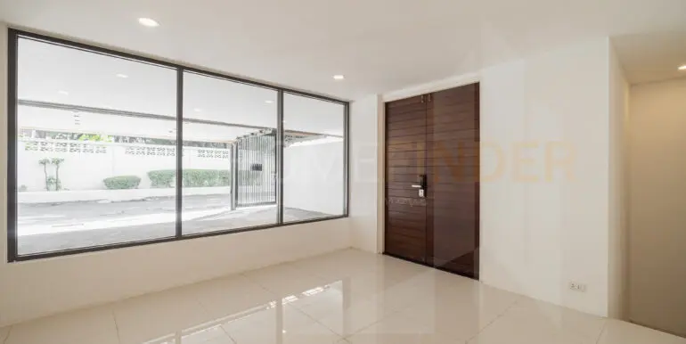 ILCE-650049