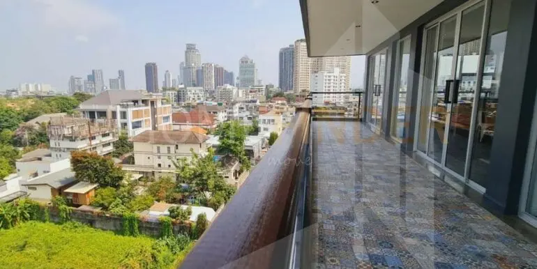Penthouse Condominium 3 - 3BR4WC250sqm - 08