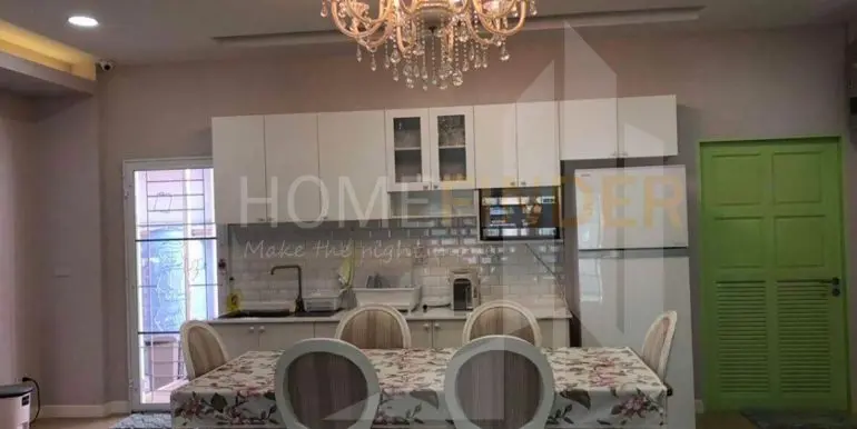 House in Phahonyothin 34 - 01