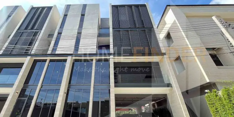 House in Pattanakarn32 - 3BR4WC220Sqm-2