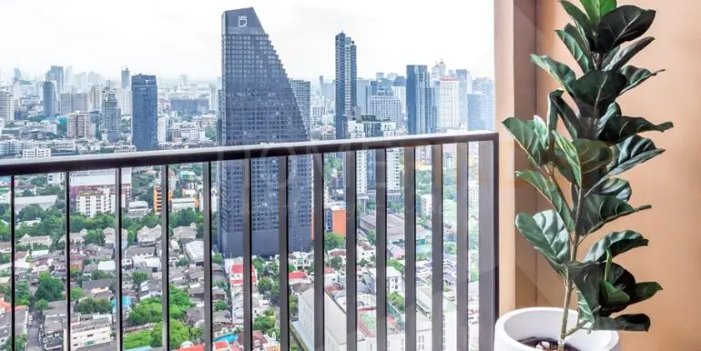Bright Sukhumvit 24-3