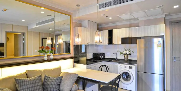 Bright Sukhumvit 24