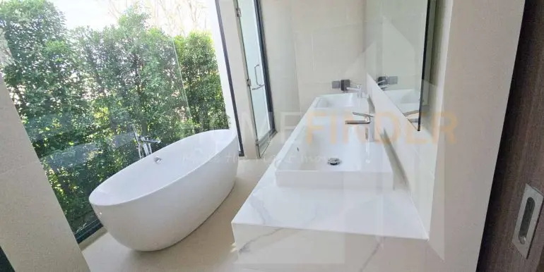House in Pattanakarn32 - 3BR4WC220Sqm-5