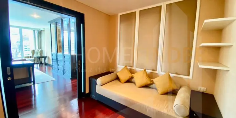 Bright Sukhumvit 24-23